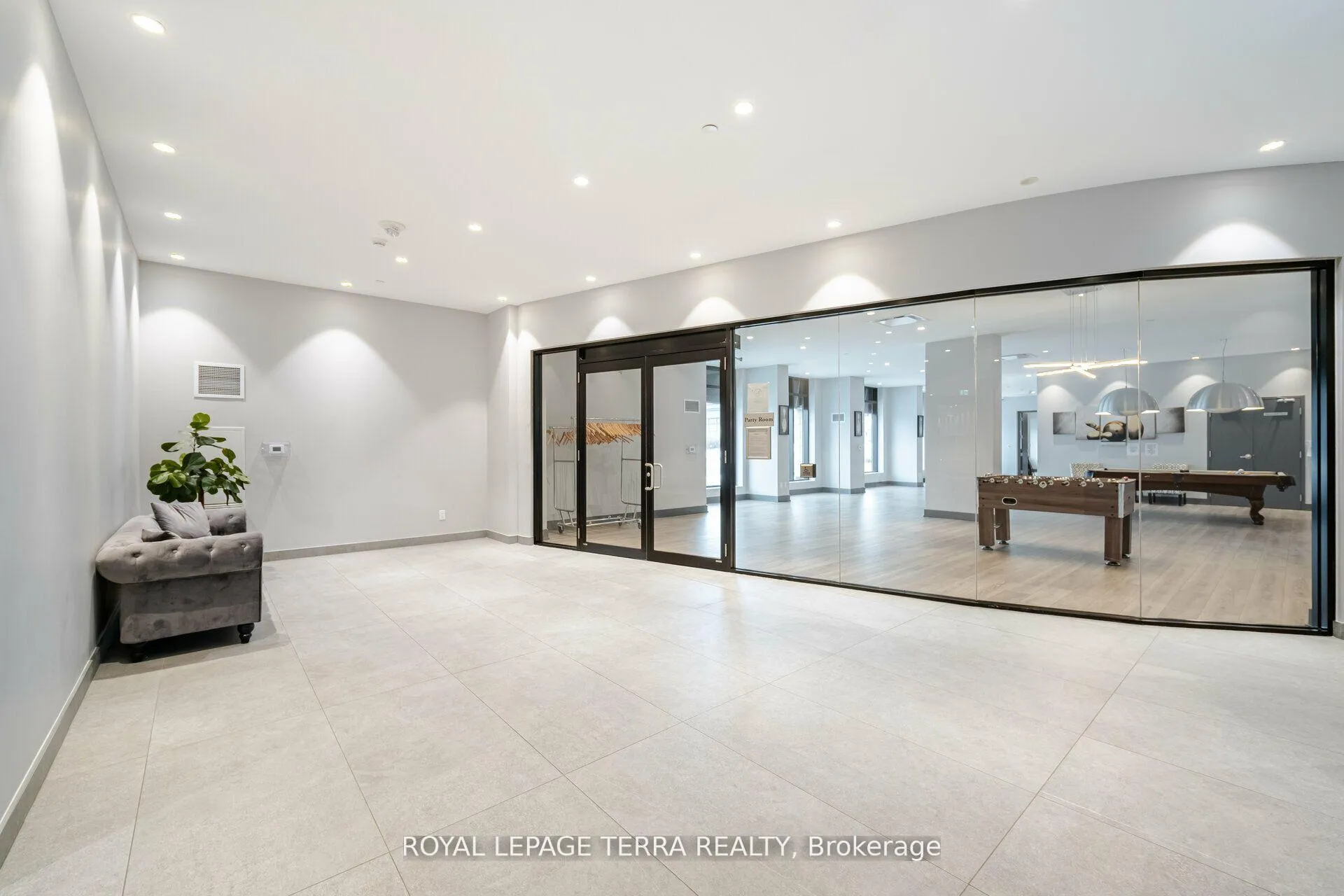 Photo 8 of Unit 208, 1401 O'connor Drive, Toronto, O'Connor-Parkview — HOMEH