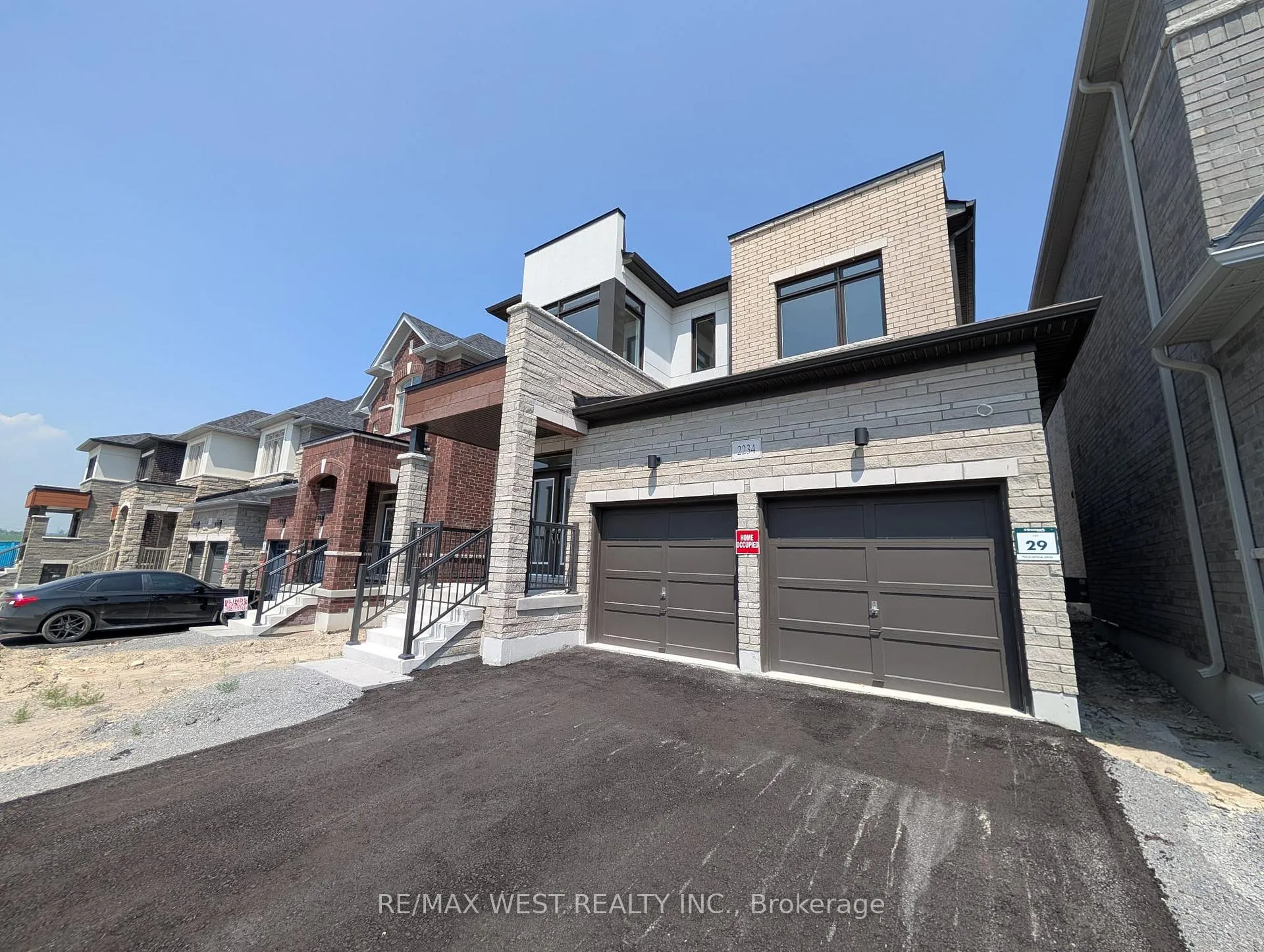 Photo 2 of 2234 Crystal Drive, Oshawa, Kedron — HOMEH