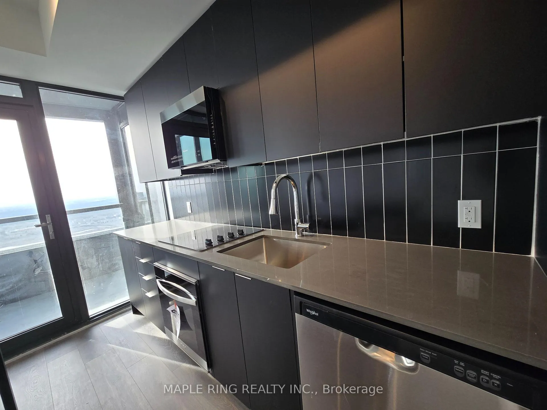 Photo 1 of Unit 4904, 2920 Highway 7 Road, Vaughan, Concord — HOMEH