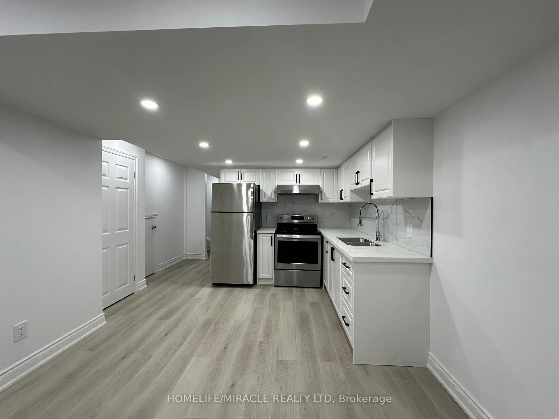 Photo 9 of Unit bsmt, 30 Clipper Lane, Clarington, Bowmanville — HOMEH