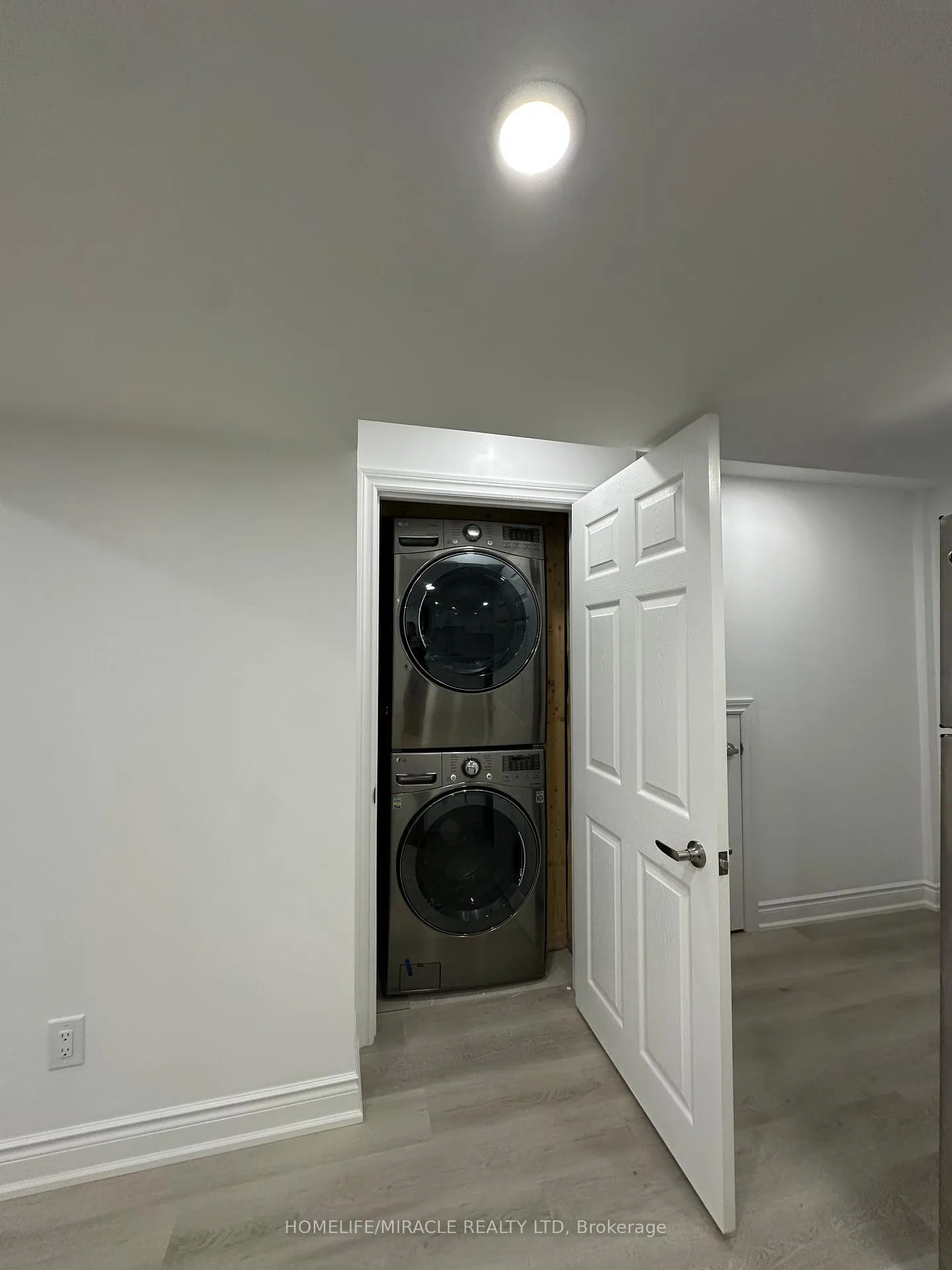 Photo 16 of Unit bsmt, 30 Clipper Lane, Clarington, Bowmanville — HOMEH