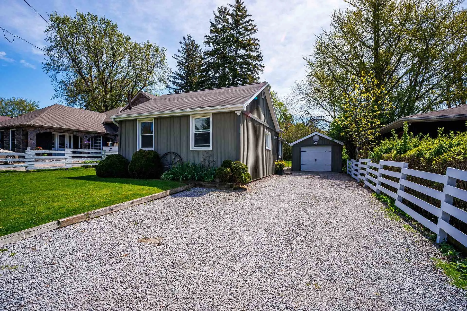 Photo 2 of 327 Dyson Road, Pickering, Rosebank — HOMEH