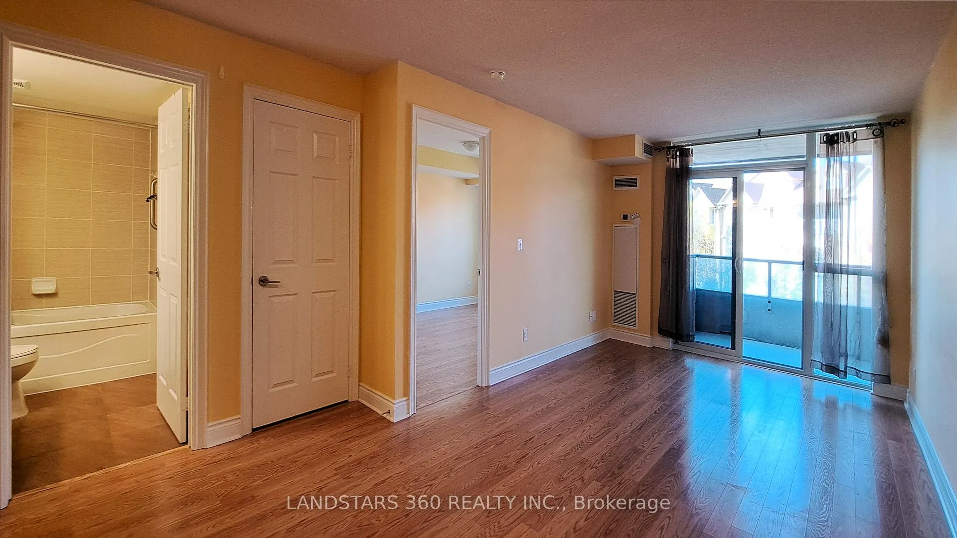 Photo 3 of Unit 377, 23 Cox Boulevard, Markham, Unionville — HOMEH