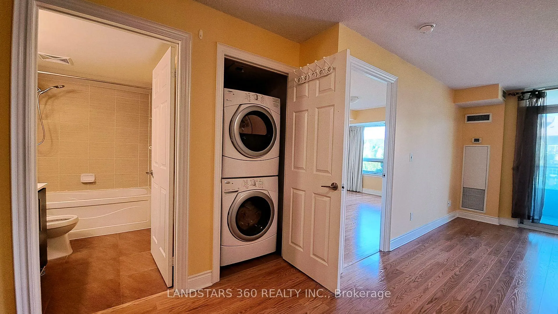 Photo 7 of Unit 377, 23 Cox Boulevard, Markham, Unionville — HOMEH