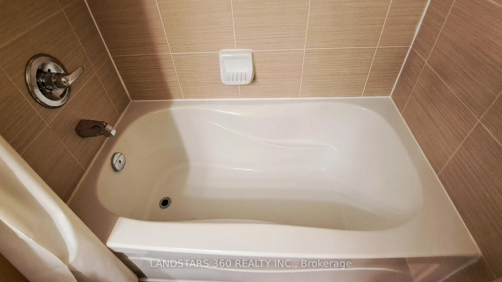 Photo 14 of Unit 377, 23 Cox Boulevard, Markham, Unionville — HOMEH