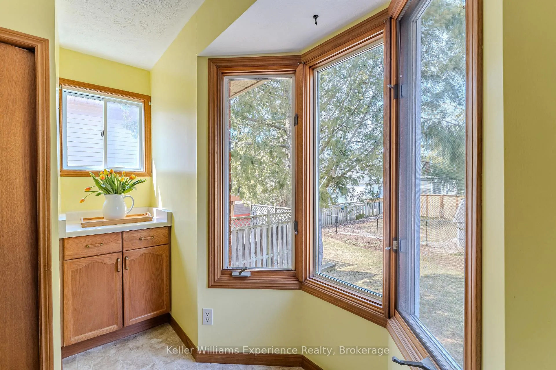 Photo 19 of 498 8th Avenue E, Owen Sound — HOMEH