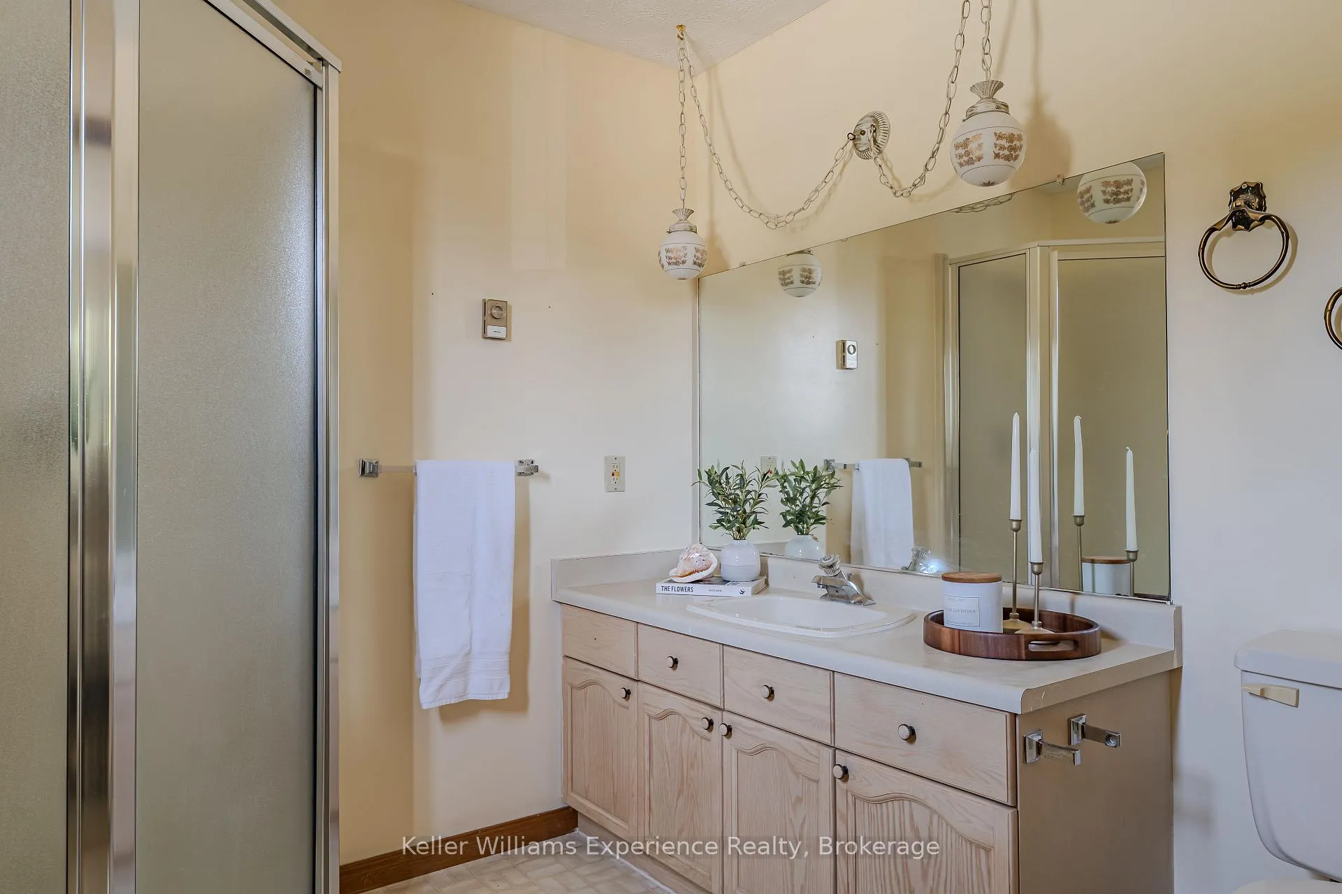 Photo 24 of 498 8th Avenue E, Owen Sound — HOMEH