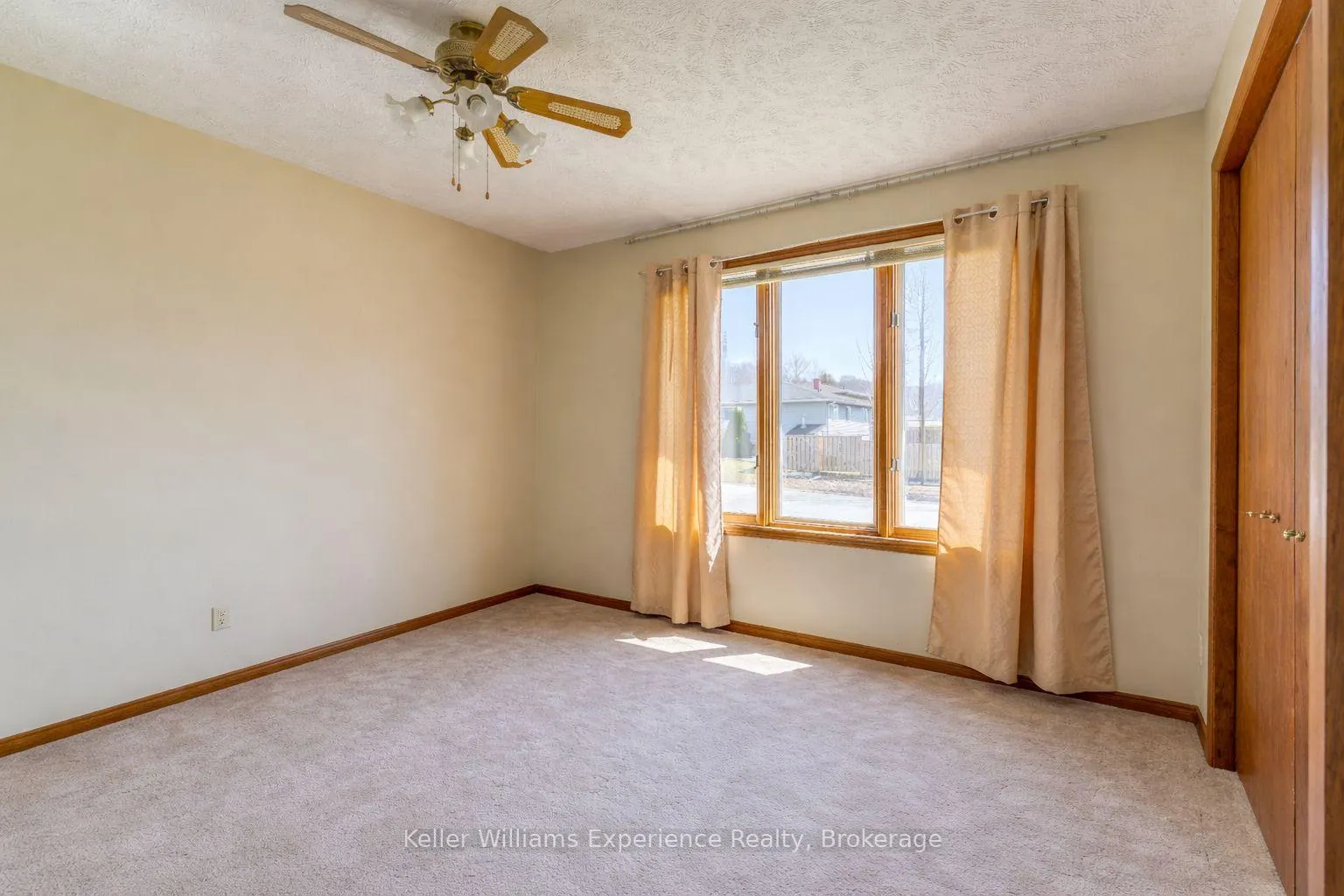 Photo 25 of 498 8th Avenue E, Owen Sound — HOMEH