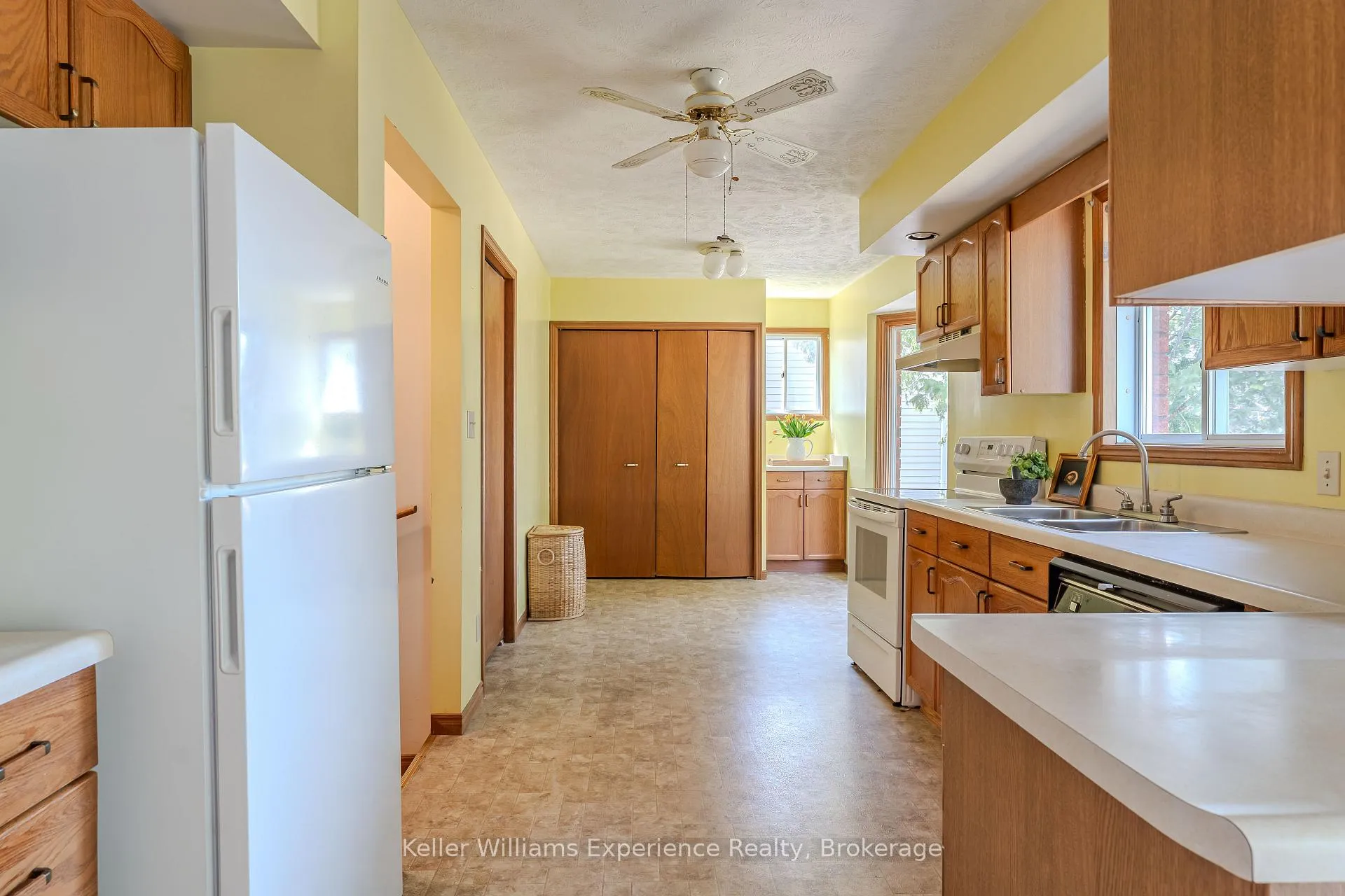Photo 30 of 498 8th Avenue E, Owen Sound — HOMEH