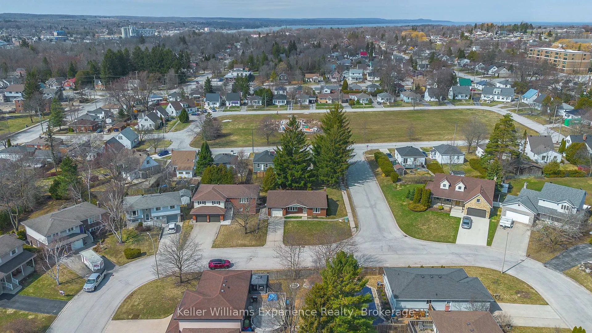 Photo 44 of 498 8th Avenue E, Owen Sound — HOMEH