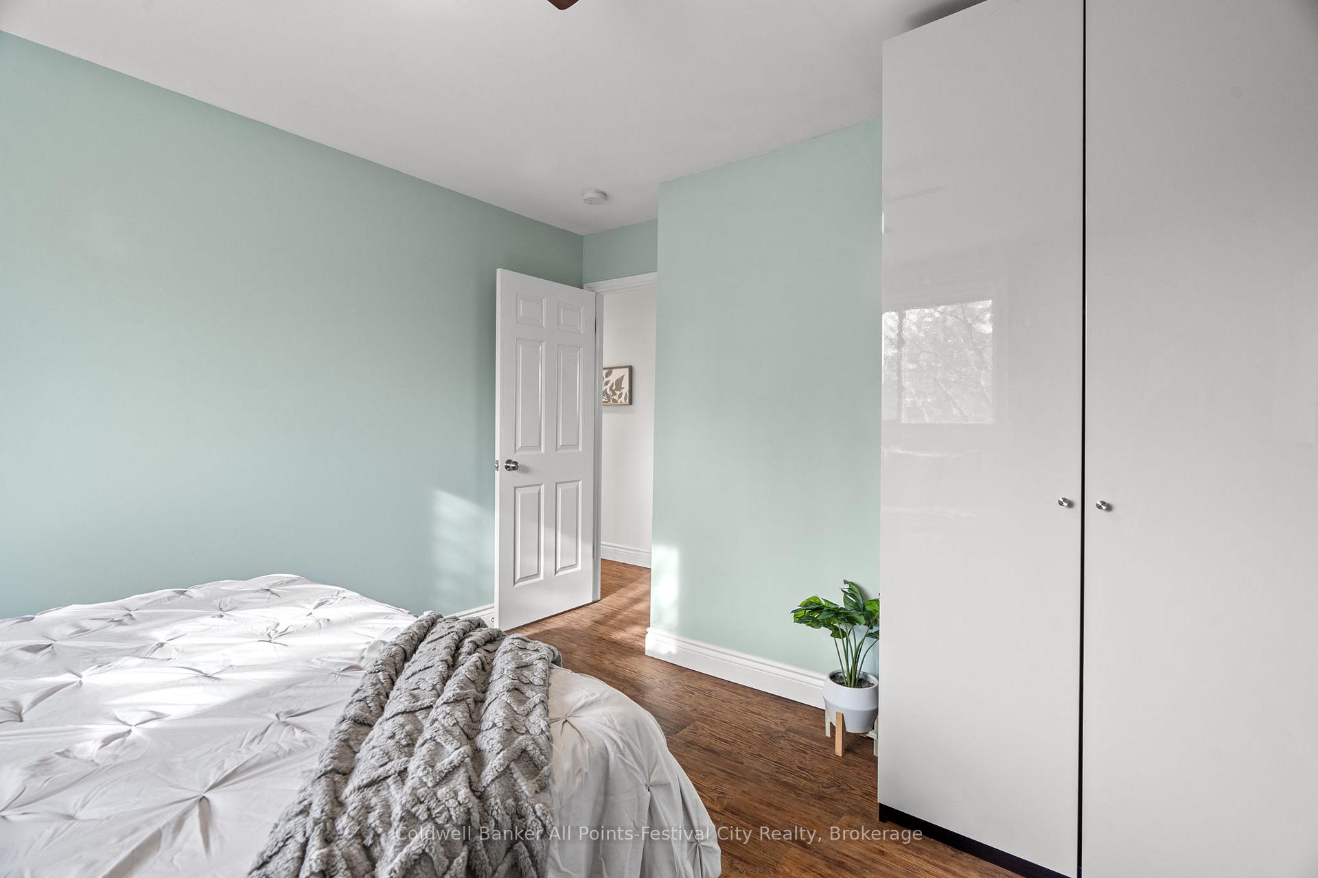 Photo 26 of 156 Wilson Street, Goderich, Goderich (Town) — HOMEH