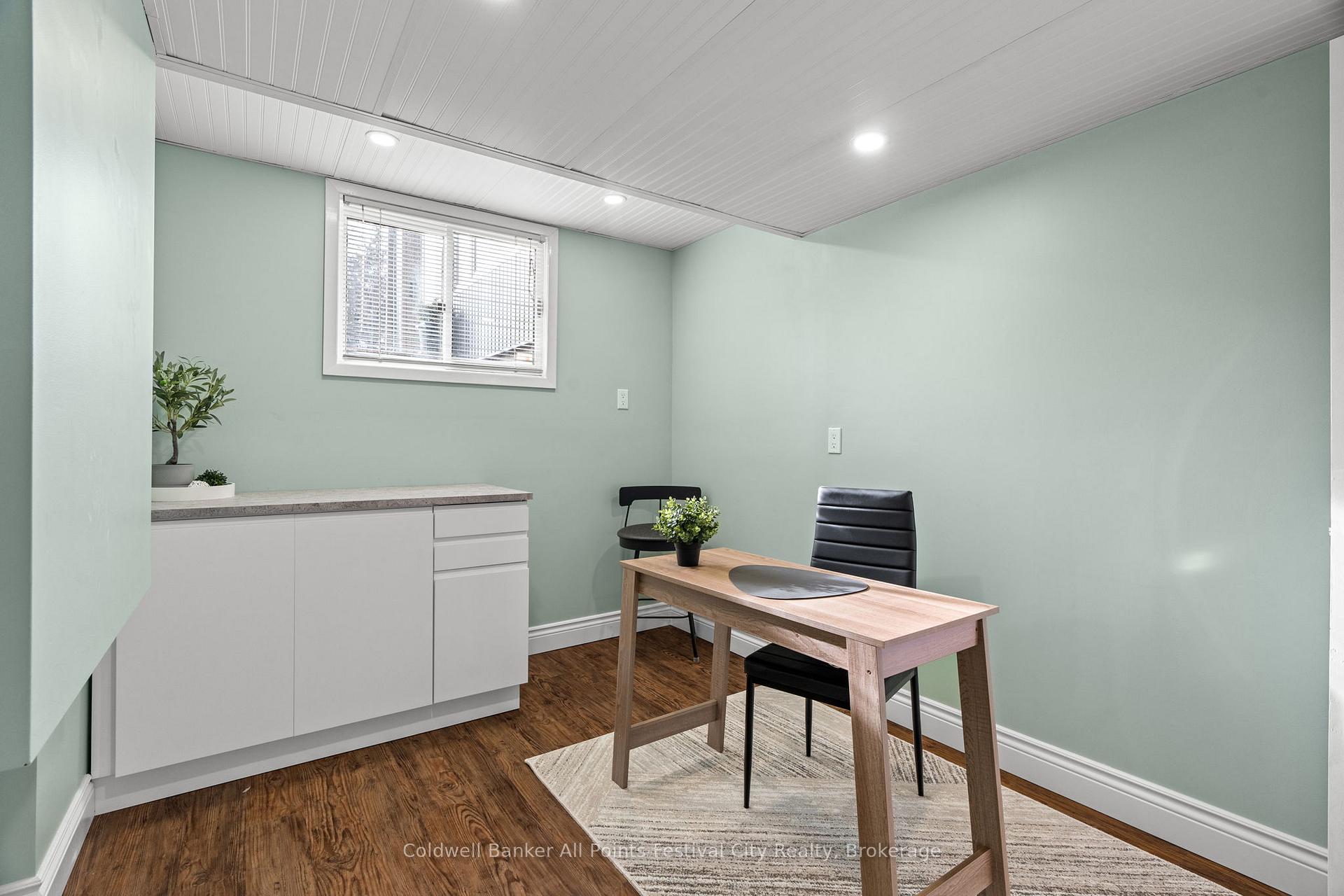Photo 33 of 156 Wilson Street, Goderich, Goderich (Town) — HOMEH