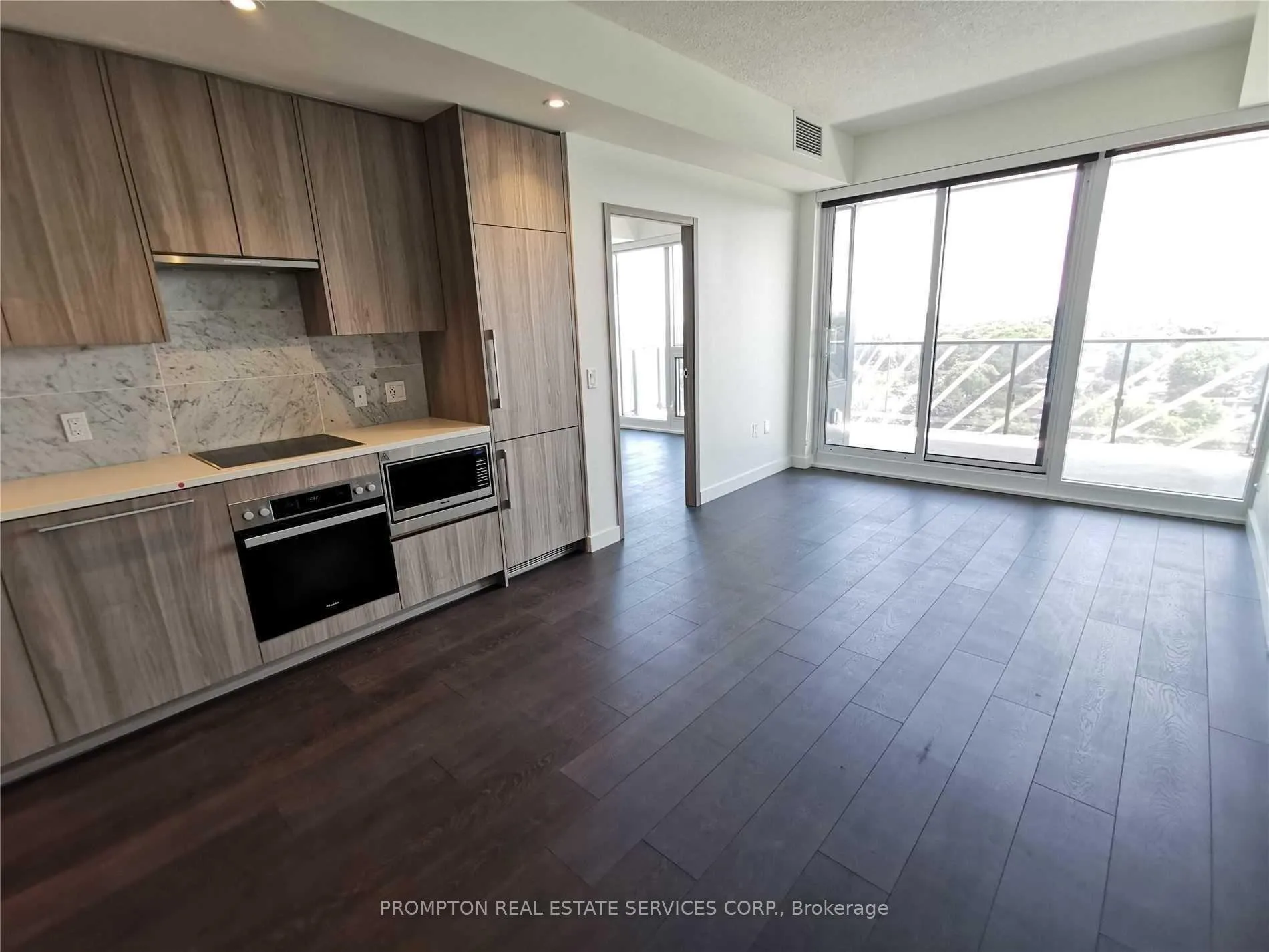 Photo 3 of Unit 2103, 95 Mcmahon Drive, North York, Bayview Village — HOMEH