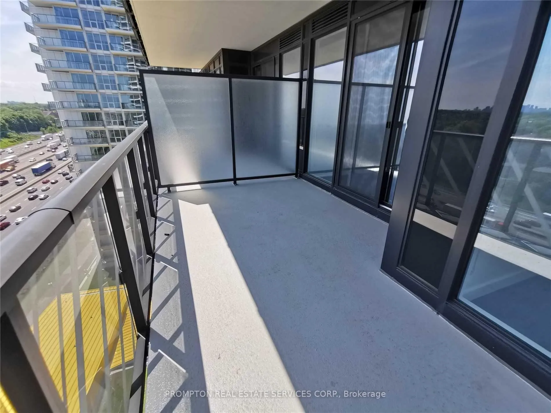 Photo 8 of Unit 2103, 95 Mcmahon Drive, North York, Bayview Village — HOMEH