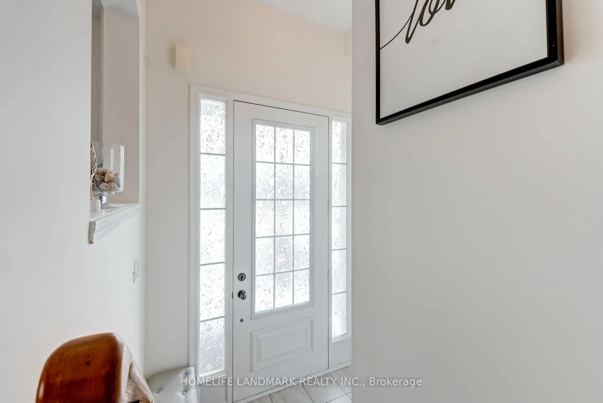 Photo 3 of 144 Mcbride Avenue N, Clarington, Bowmanville — HOMEH