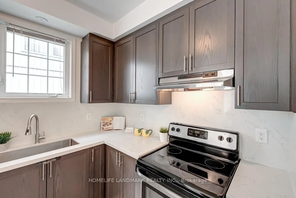 Photo 9 of 144 Mcbride Avenue N, Clarington, Bowmanville — HOMEH