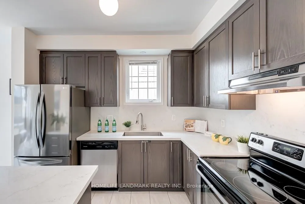 Photo 10 of 144 Mcbride Avenue N, Clarington, Bowmanville — HOMEH