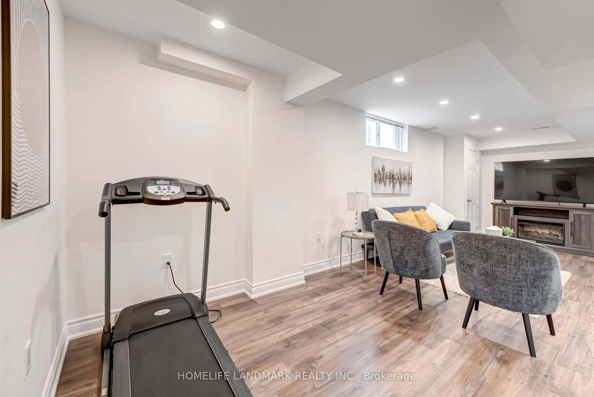 Photo 41 of 144 Mcbride Avenue N, Clarington, Bowmanville — HOMEH