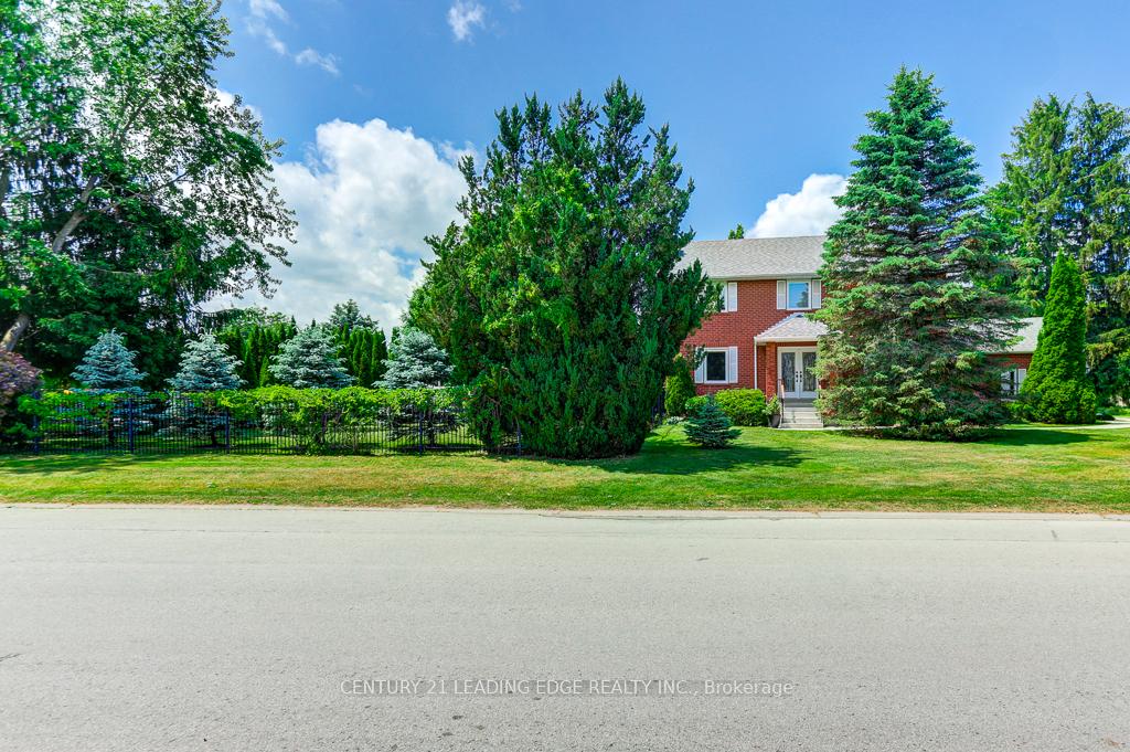 Photo 14 of 2 Colleen Crescent, Caledon, Caledon East — HOMEH