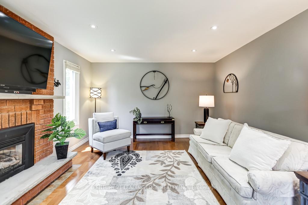 Photo 8 of 2 Colleen Crescent, Caledon, Caledon East — HOMEH