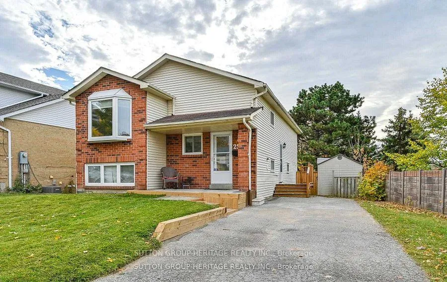 Photo 5 of 25 Plumridge Court, Ajax, South East — HOMEH