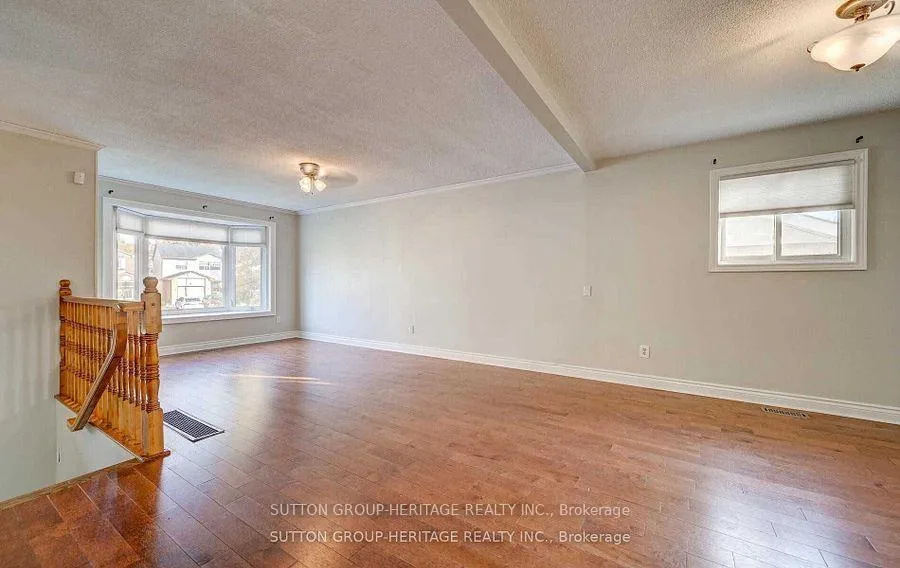 Photo 9 of 25 Plumridge Court, Ajax, South East — HOMEH