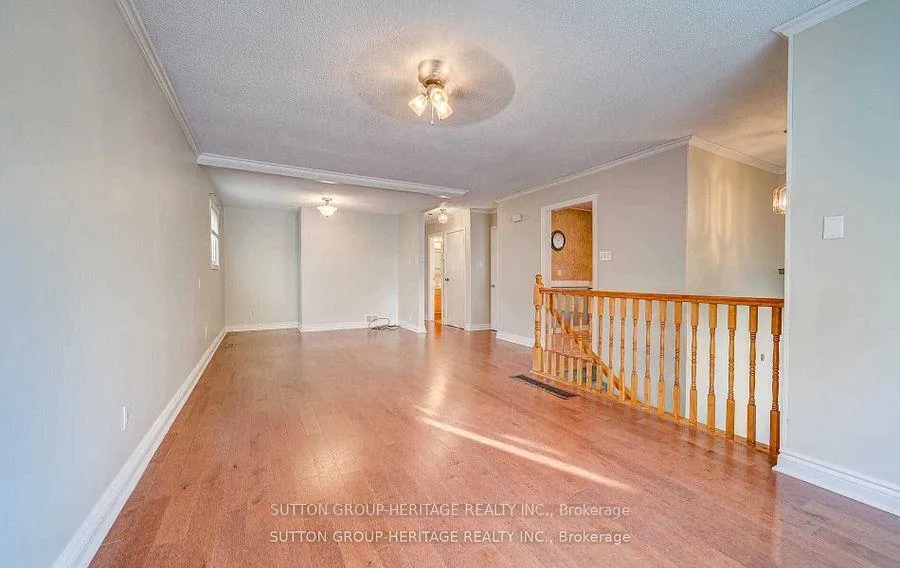 Photo 11 of 25 Plumridge Court, Ajax, South East — HOMEH