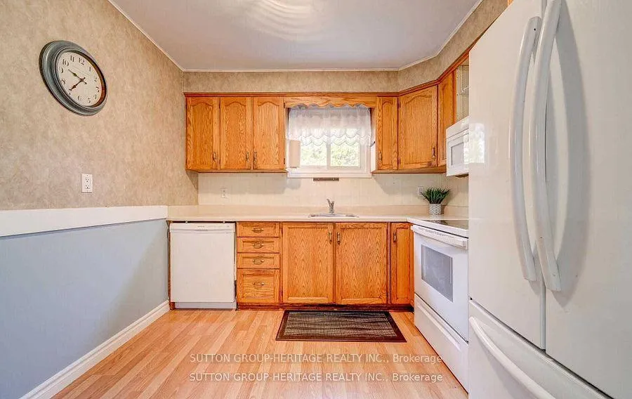 Photo 13 of 25 Plumridge Court, Ajax, South East — HOMEH