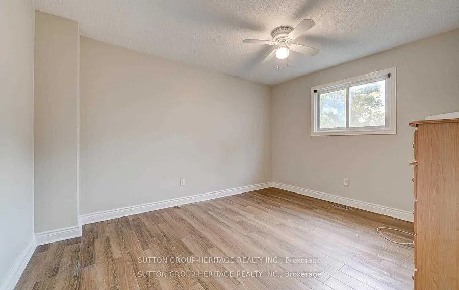 Photo 19 of 25 Plumridge Court, Ajax, South East — HOMEH