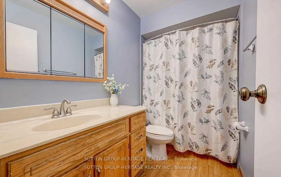 Photo 21 of 25 Plumridge Court, Ajax, South East — HOMEH