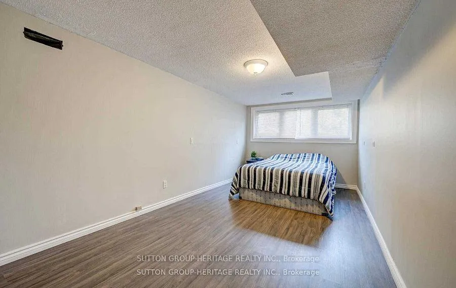 Photo 31 of 25 Plumridge Court, Ajax, South East — HOMEH