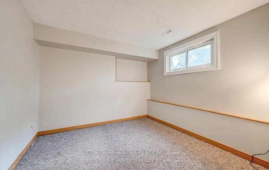 Photo 33 of 25 Plumridge Court, Ajax, South East — HOMEH