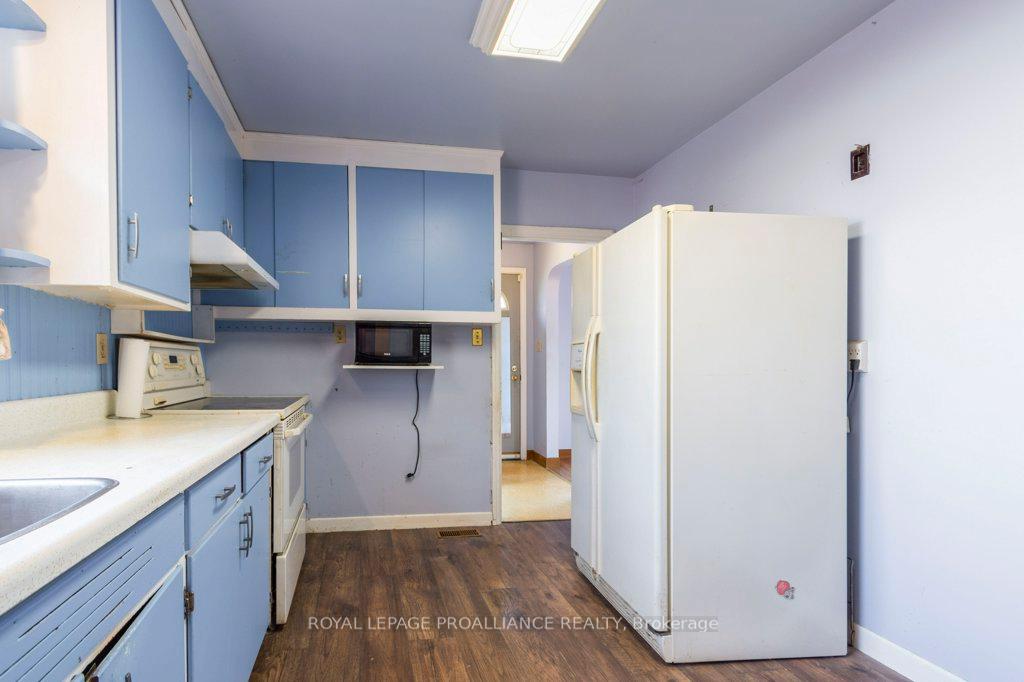 Photo 12 of 53 Montgomery Boulevard, Belleville, Belleville Ward — HOMEH