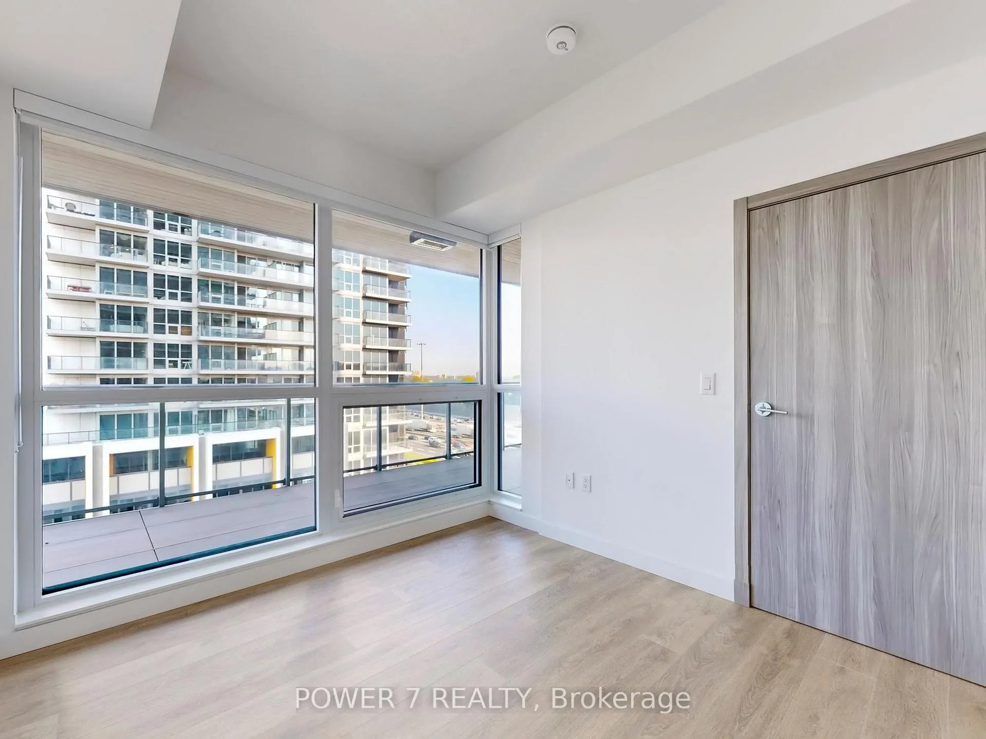 Photo 13 of Unit 715, 27 McMahon Drive, North York, Bayview Village — HOMEH