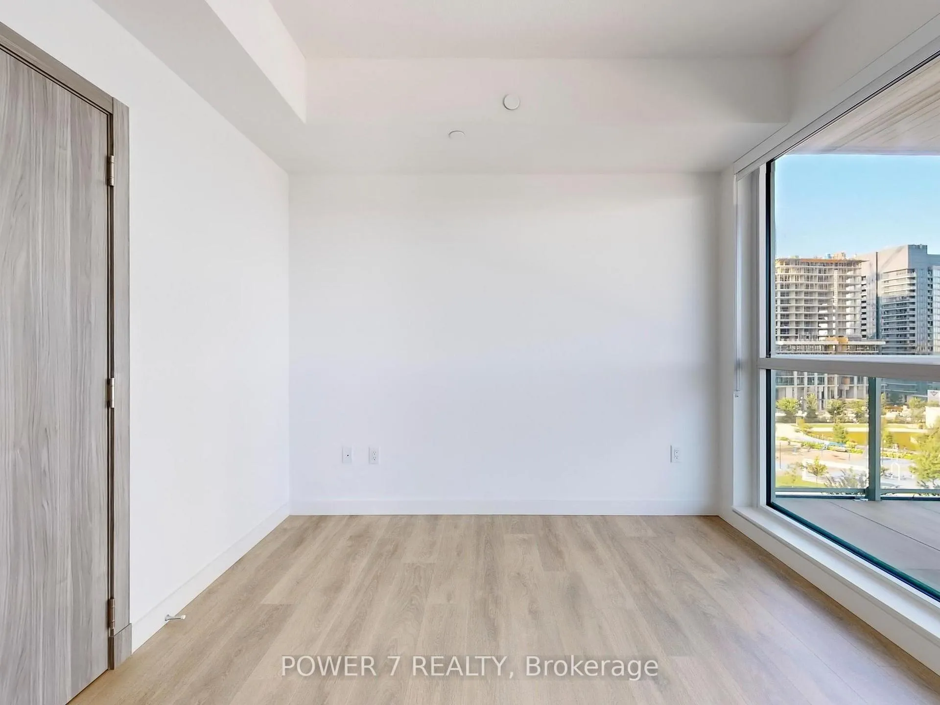 Photo 16 of Unit 715, 27 McMahon Drive, North York, Bayview Village — HOMEH