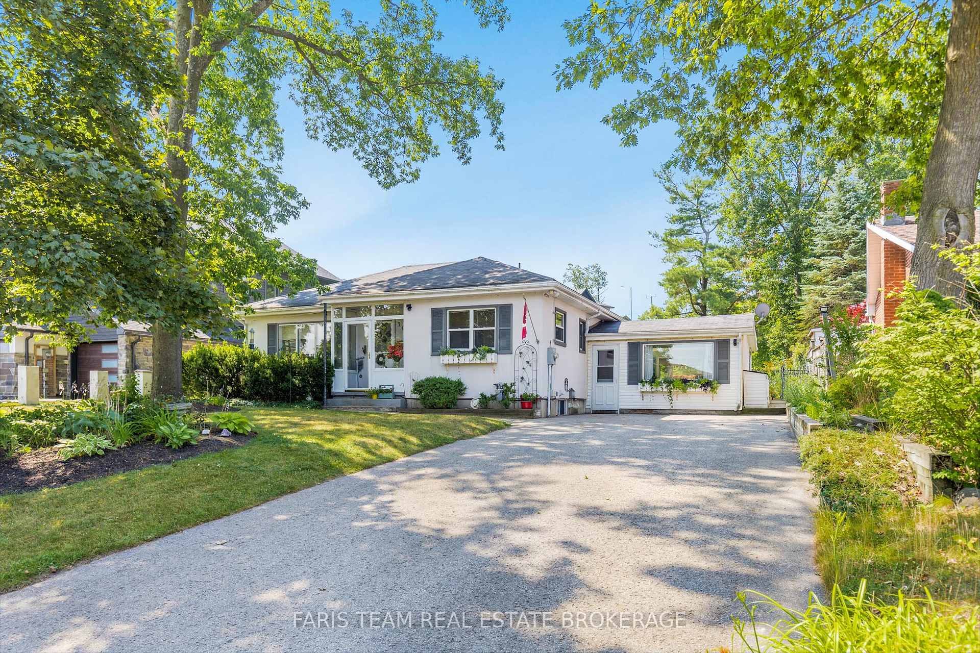 Photo 2 of 302 Sunnidale Road, Barrie, Sunnidale — HOMEH