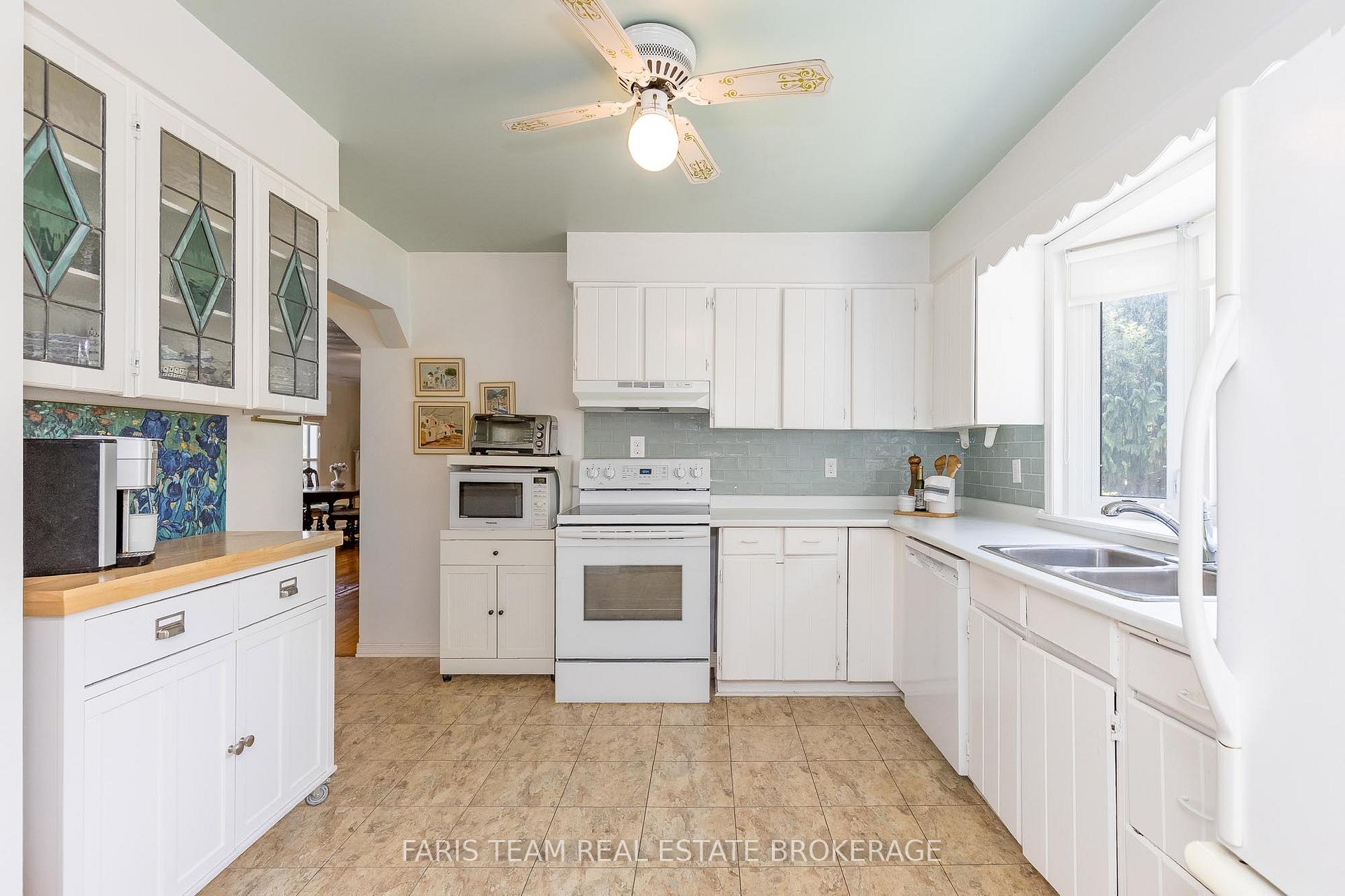 Photo 4 of 302 Sunnidale Road, Barrie, Sunnidale — HOMEH