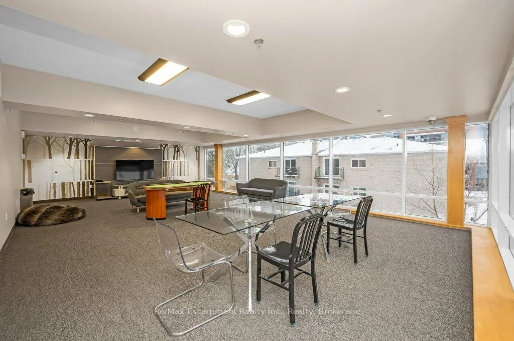 Photo 22 of Unit 502, 8 Hickory Street W, Waterloo — HOMEH