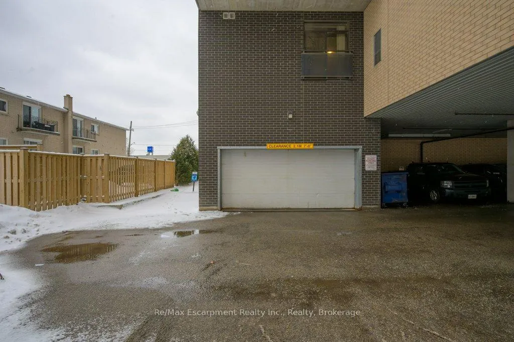 Photo 27 of Unit 502, 8 Hickory Street W, Waterloo — HOMEH