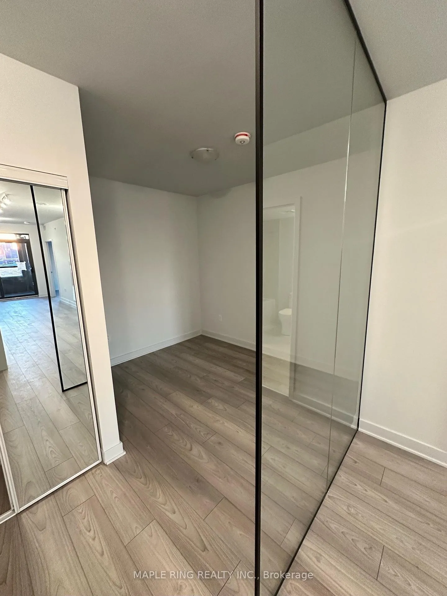 Photo 8 of Unit 601, 2920 Highway 7 Road, Vaughan, Concord — HOMEH
