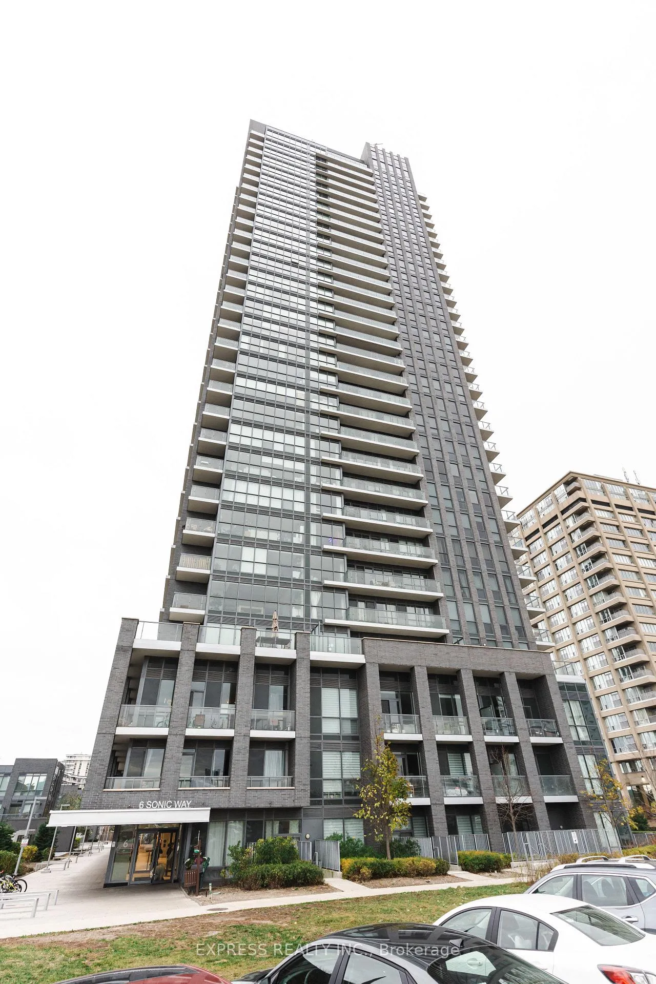 Photo 2 of Unit 804, 6 Sonic Way, Toronto, Flemingdon Park — HOMEH