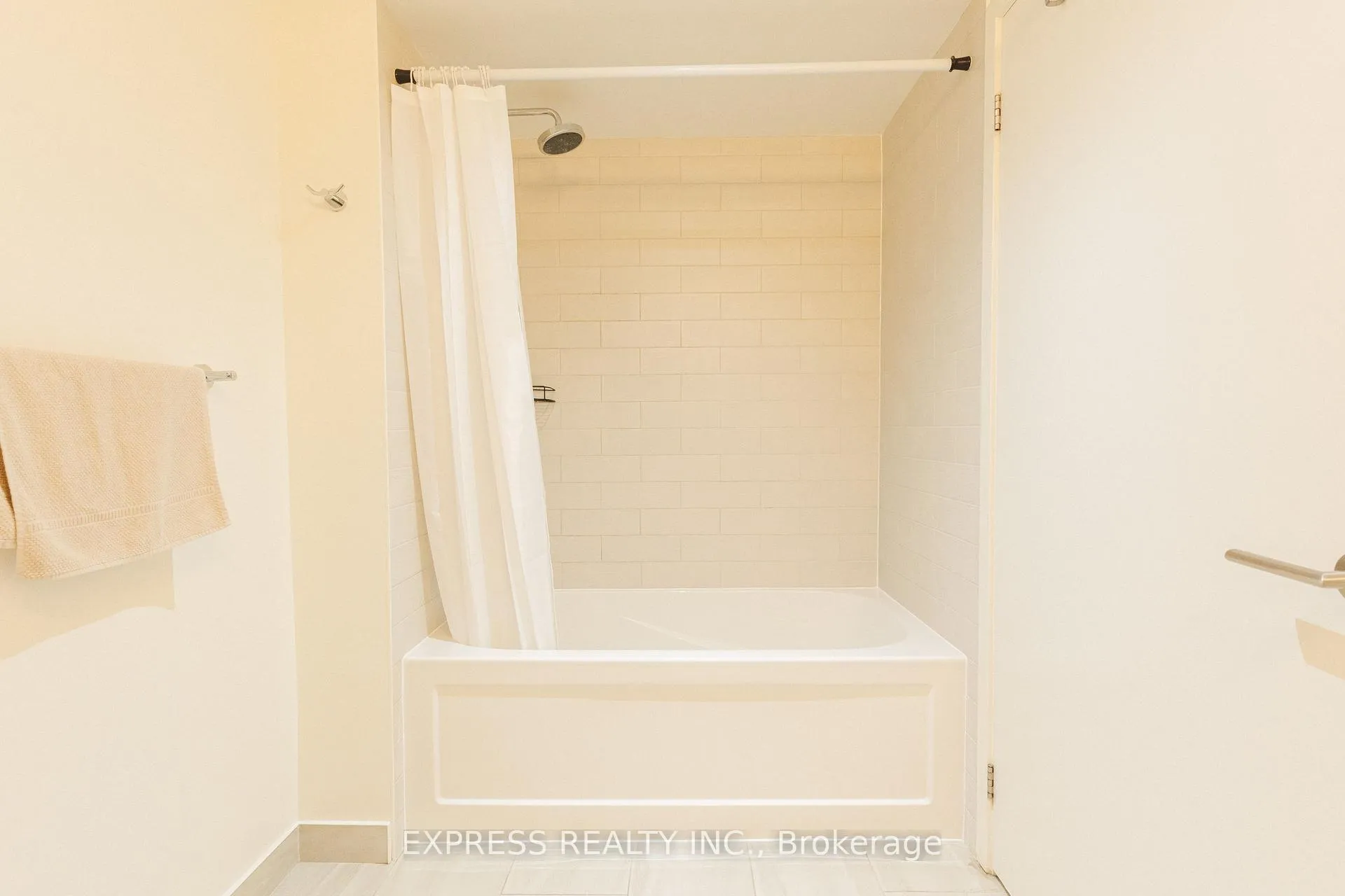 Photo 23 of Unit 804, 6 Sonic Way, Toronto, Flemingdon Park — HOMEH