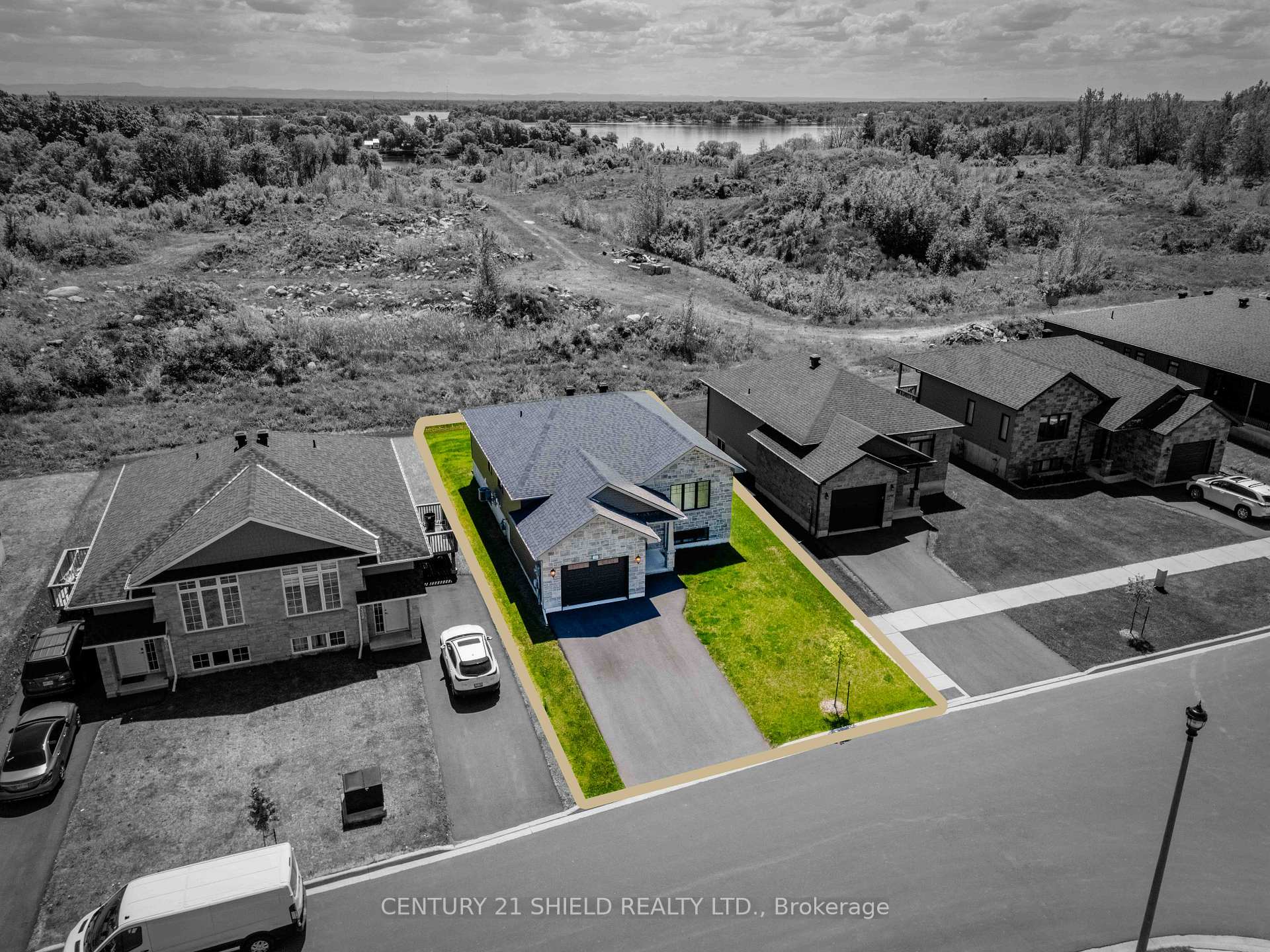 Photo 7 of 2300 Crewson Court, Cornwall — HOMEH