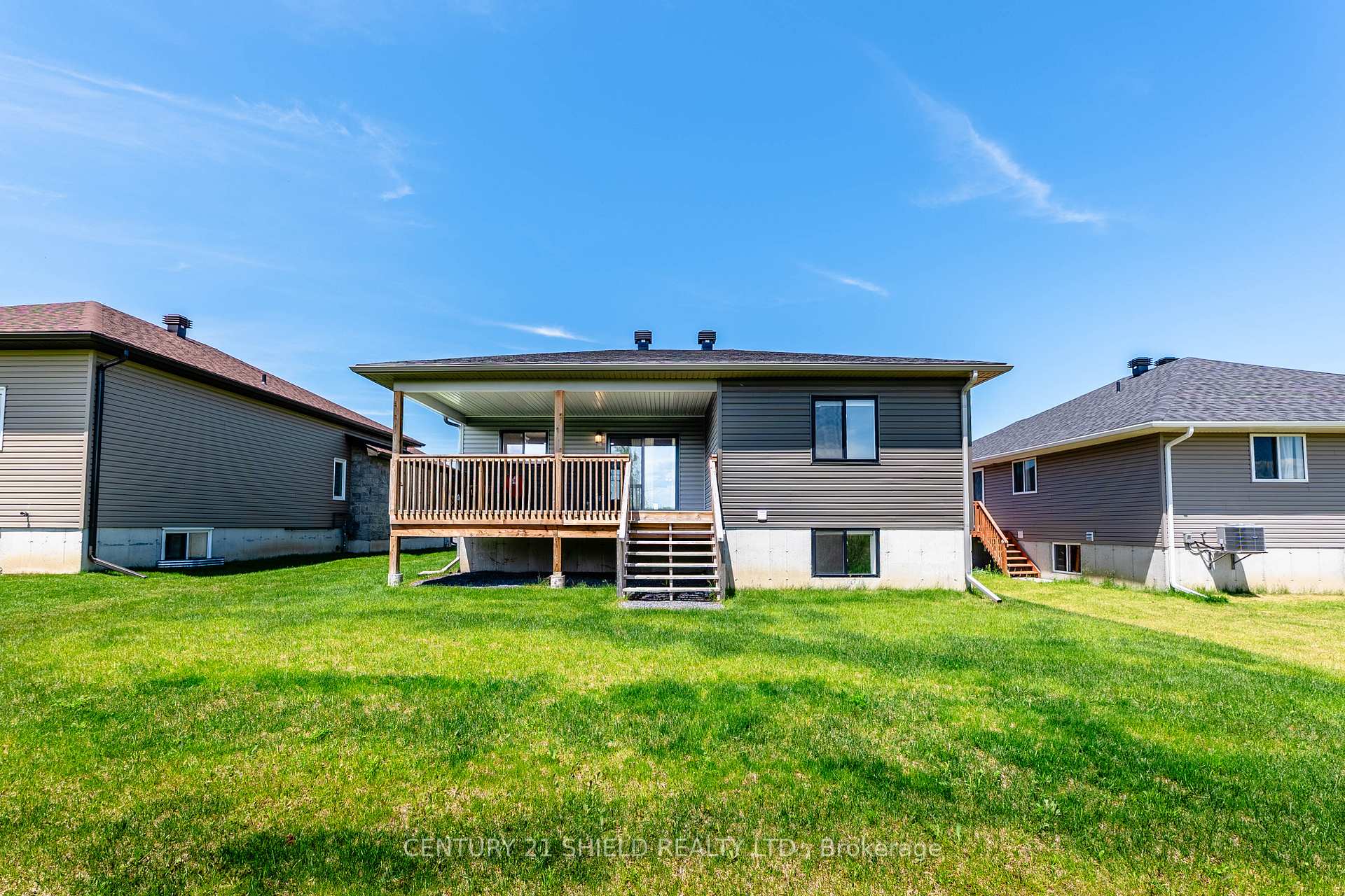 Photo 11 of 2300 Crewson Court, Cornwall — HOMEH