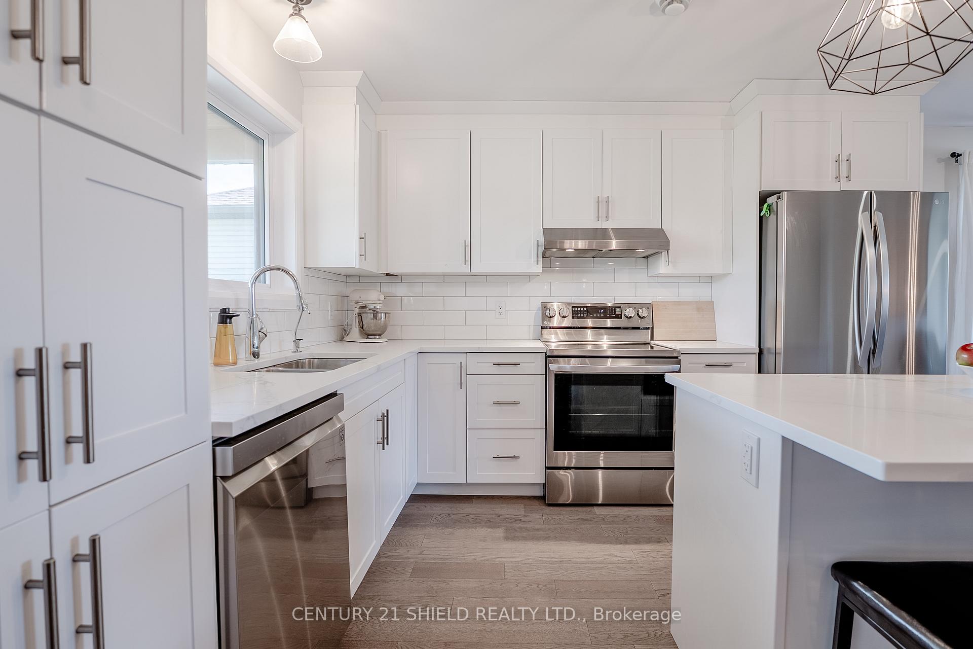 Photo 20 of 2300 Crewson Court, Cornwall — HOMEH