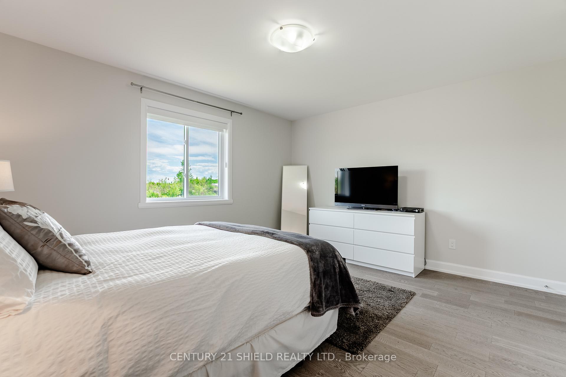 Photo 28 of 2300 Crewson Court, Cornwall — HOMEH