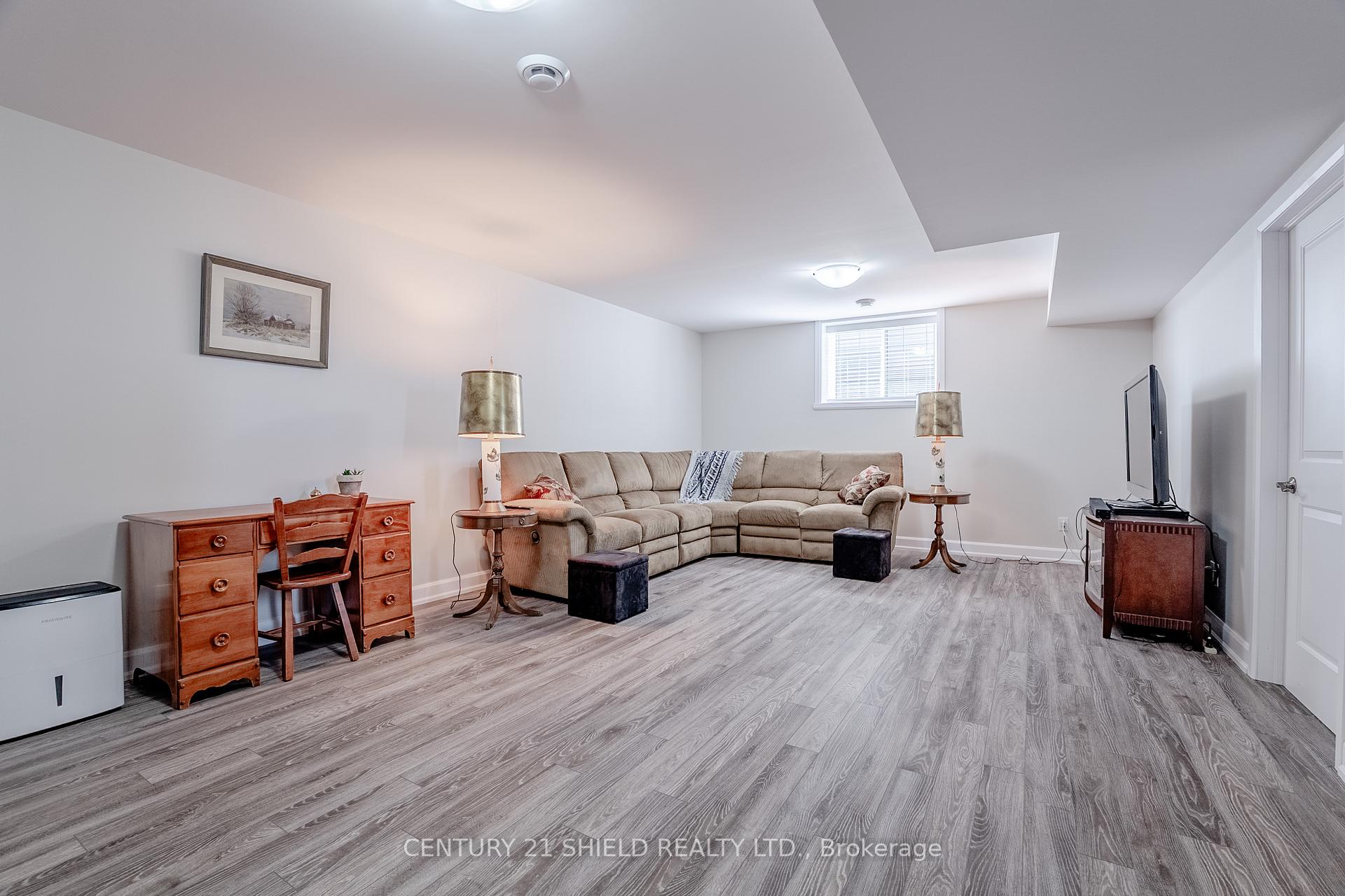 Photo 32 of 2300 Crewson Court, Cornwall — HOMEH