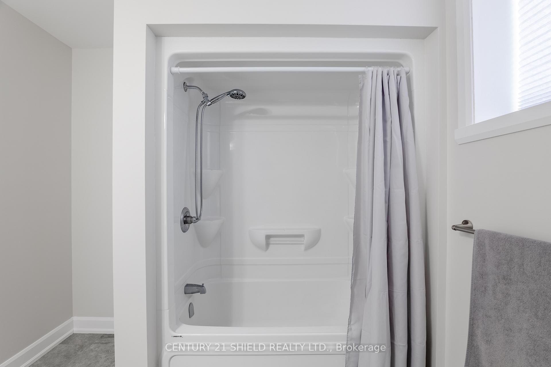 Photo 38 of 2300 Crewson Court, Cornwall — HOMEH