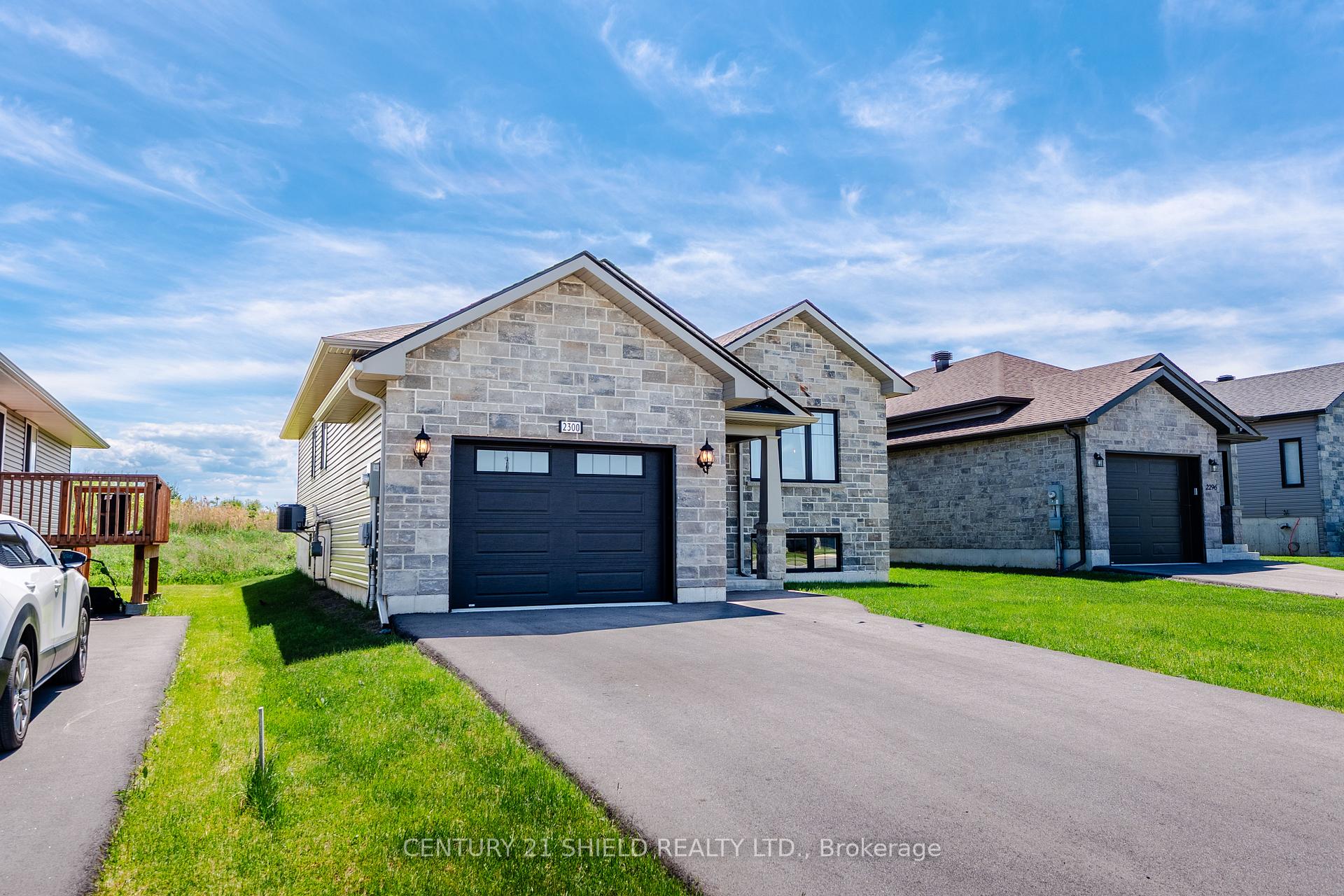 Photo 44 of 2300 Crewson Court, Cornwall — HOMEH