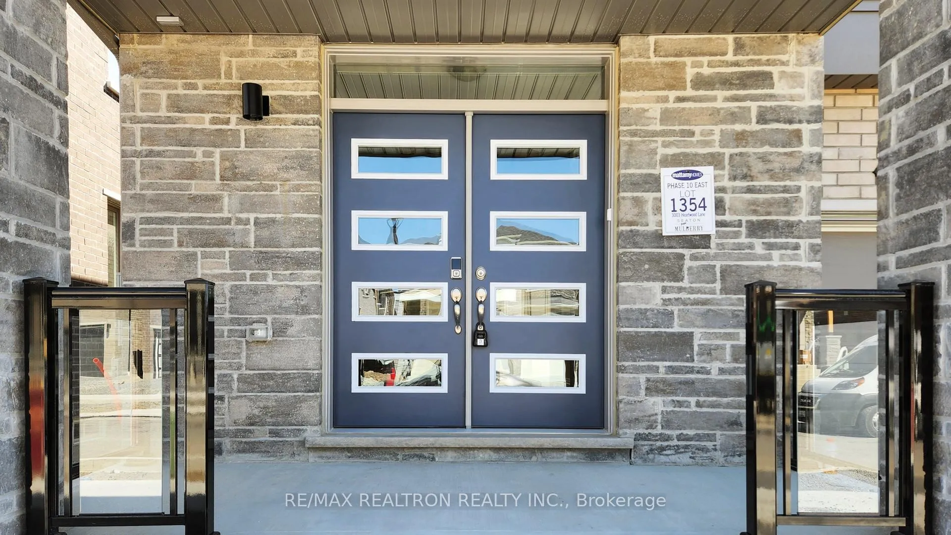 Photo 2 of 3003 Heartwood Lane, Pickering, Rural Pickering — HOMEH